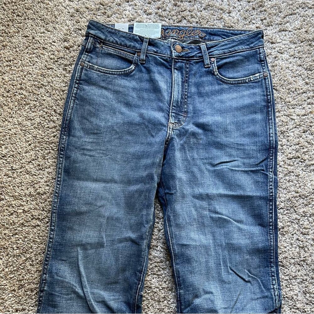 NWT Wrangler Retro High Rise Bell Bottom Flare Denim Hemp Stretch Jeans - Picture 2 of 13